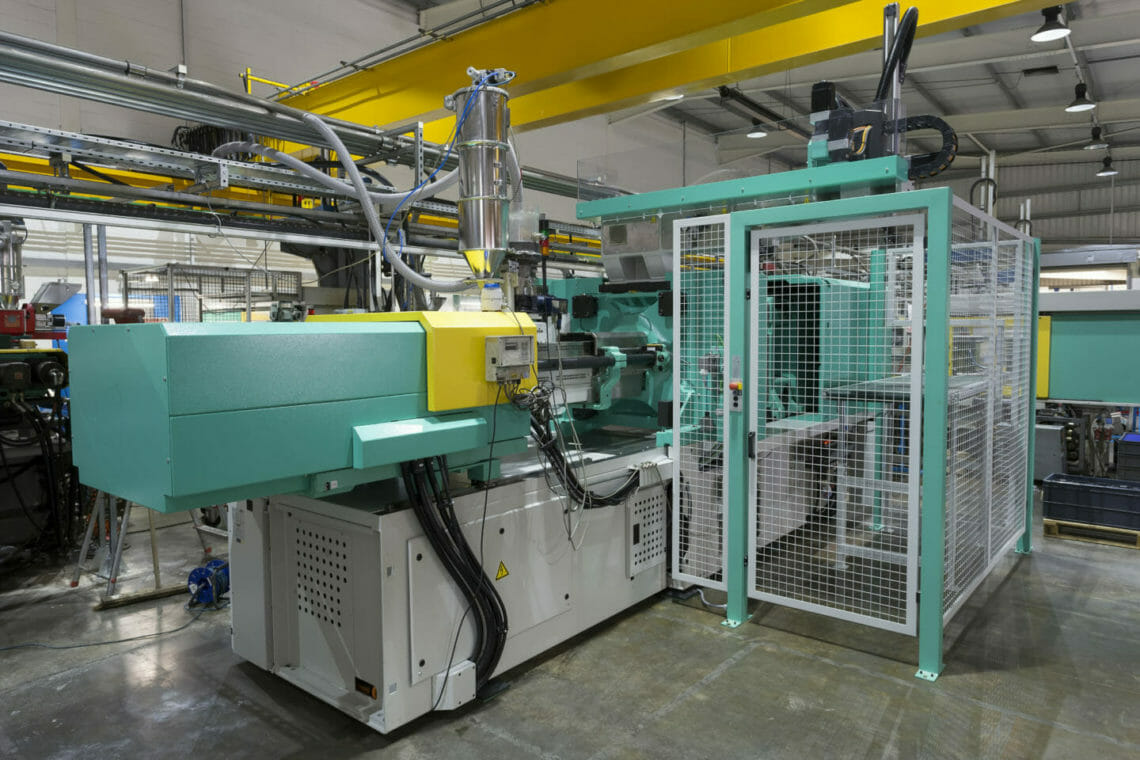 Nolan Advised Lomont Molding in its Sale to Summit Equity Group