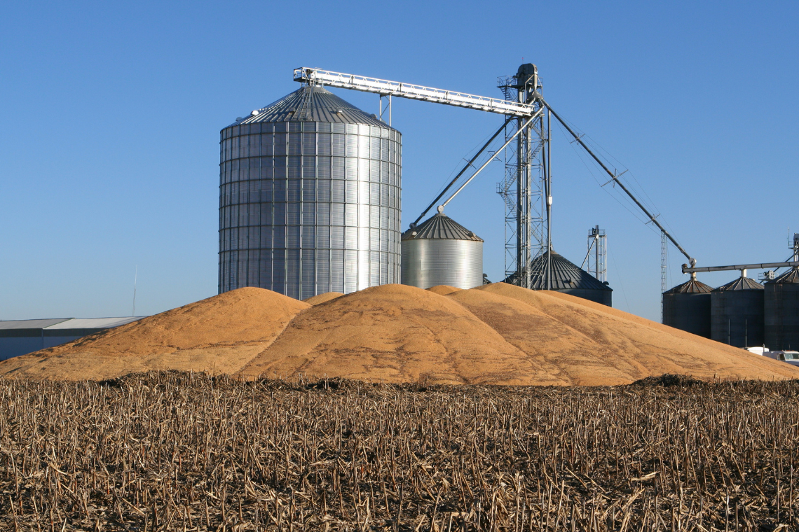 Nolan Advised Feed Products & Service Company on its Sale to Bruce Oakley, Inc.